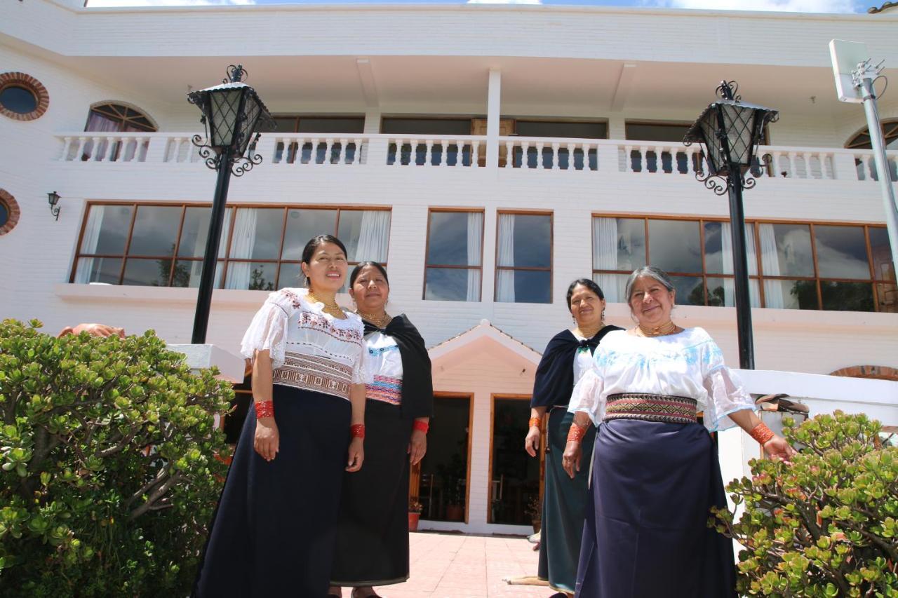 La Posada Del Quinde Otavalo Εξωτερικό φωτογραφία